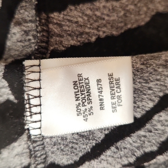 Cache Black Gray Crystal Embellished Tiger Print Shirt Size S - Picture 10 of 11